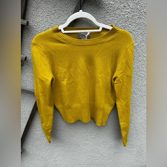 ❌SOLD❌J. Crew Cashmere shrunken crewneck sweater Chartreuse New with Tags! - Picture 3 of 6